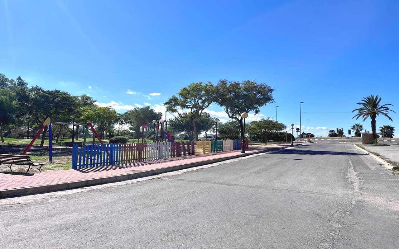 3 bedroom Apartment for sale in La Mata with garage - € 199,990 (Ref: 9345716)