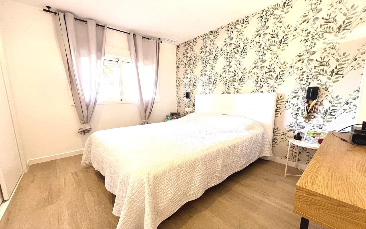 3 bedroom Apartment for sale in La Mata with garage - € 199,990 (Ref: 9345716)