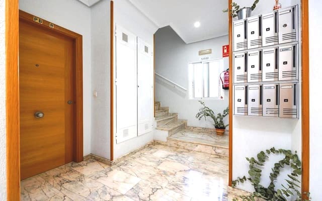 3 makuuhuone Huoneisto myytävänä paikassa Almoradí - 149 995 € (Ref: 9350030)