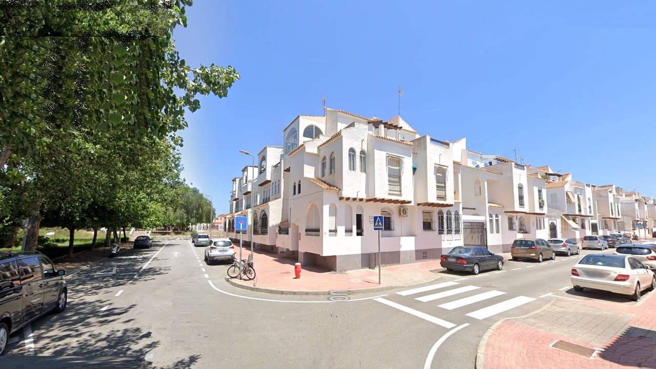 1 slaapkamer Studio te koop in Torrevieja met zwembad - € 98.000 (Ref: 9352148)