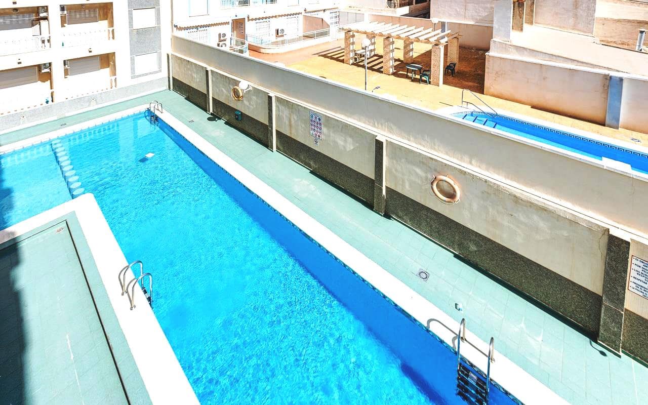 1 quarto Apartamento para venda em Torrevieja com piscina - 99 995 € (Ref: 9354148)