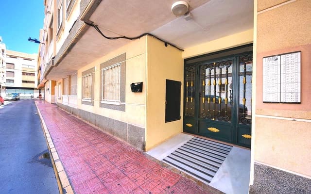 1 quarto Apartamento para venda em Torrevieja com piscina - 99 995 € (Ref: 9354148)