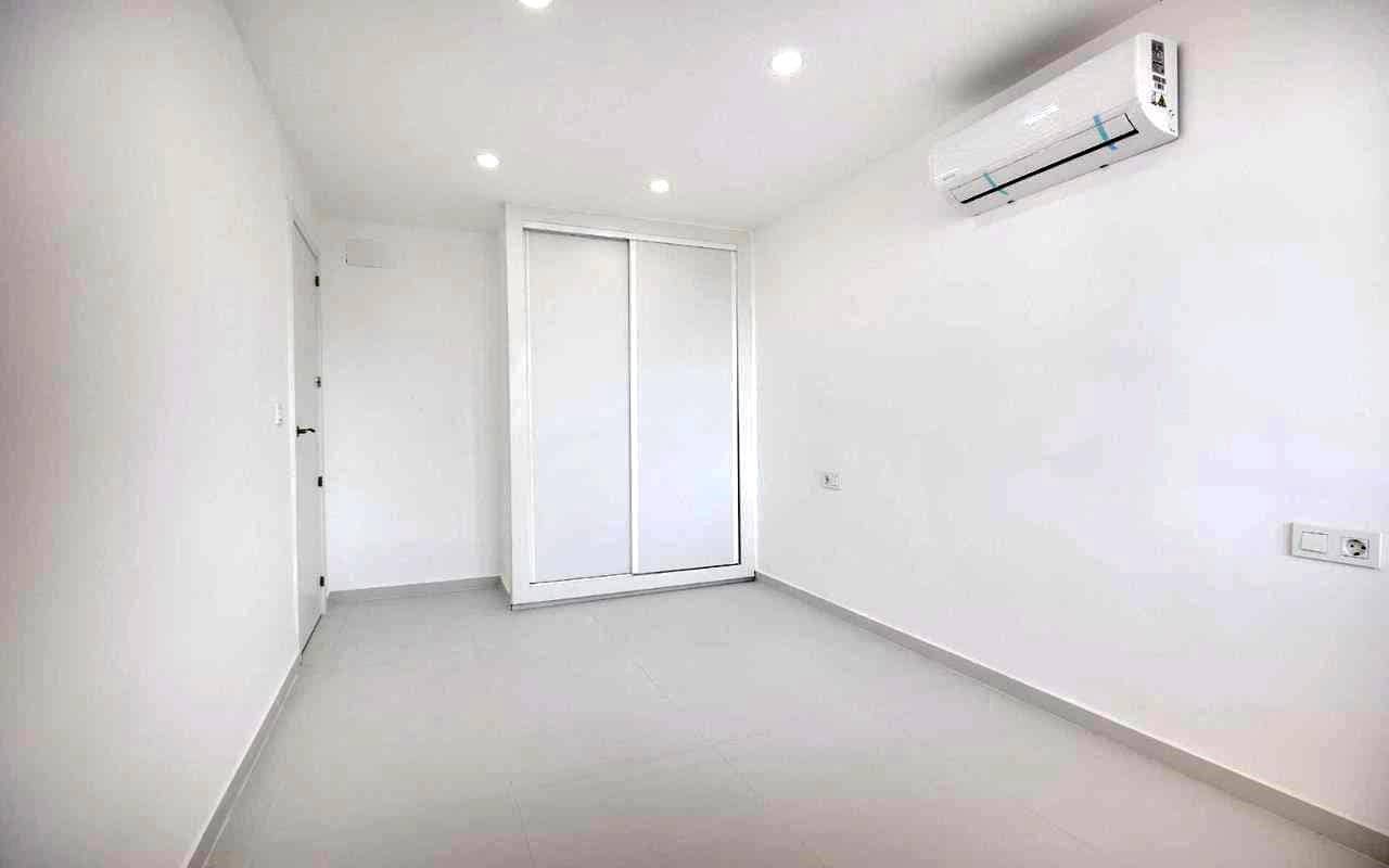 3 soveværelse Lejlighed til salg i Torrevieja - € 269.000 (Ref: 9354231)