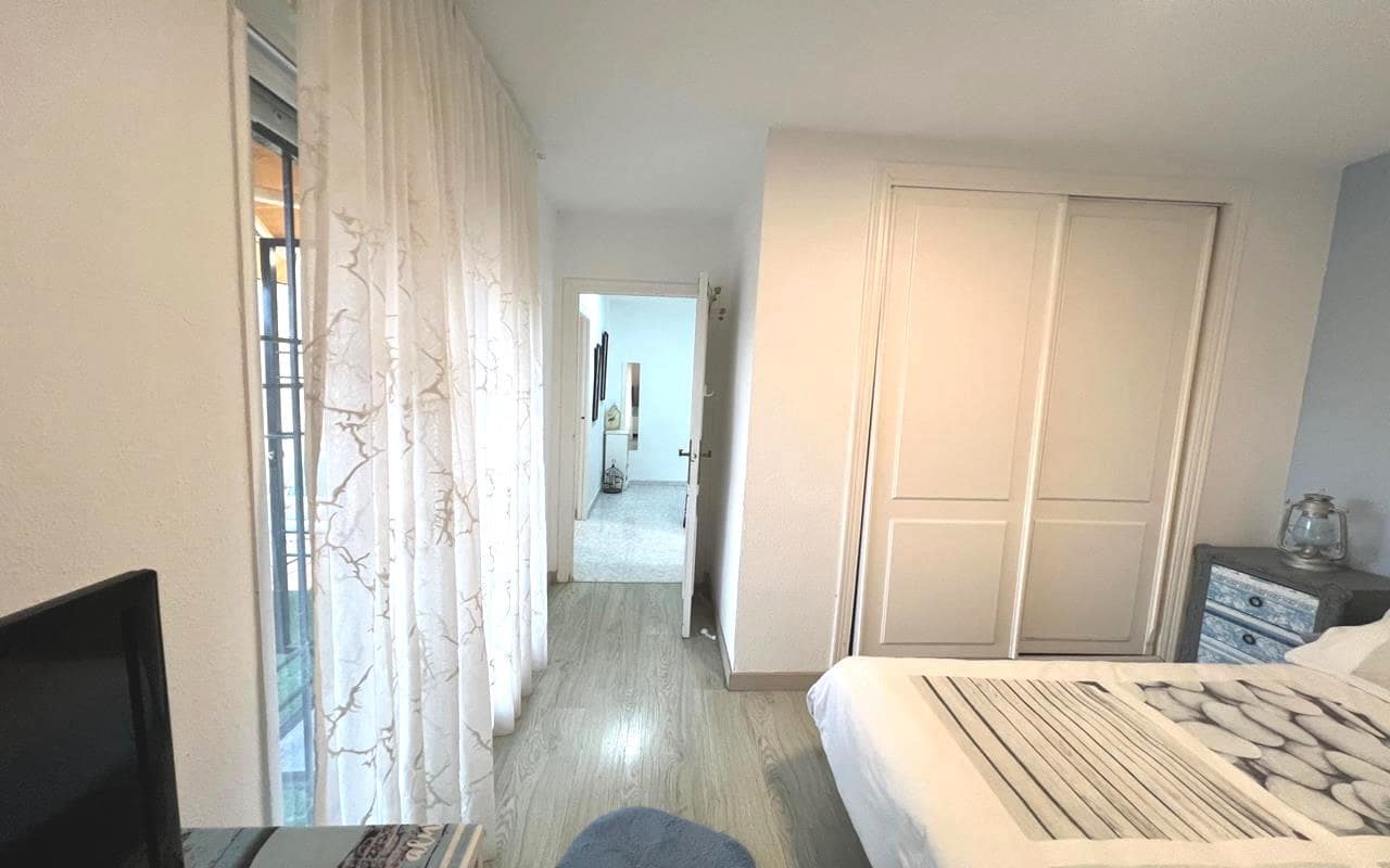 4 soverom Villa til salgs i Torrevieja med svømmebasseng garasje - € 253 000 (Ref: 9357503)