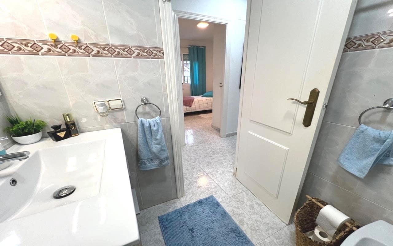 4 soverom Villa til salgs i Torrevieja med svømmebasseng garasje - € 253 000 (Ref: 9357503)