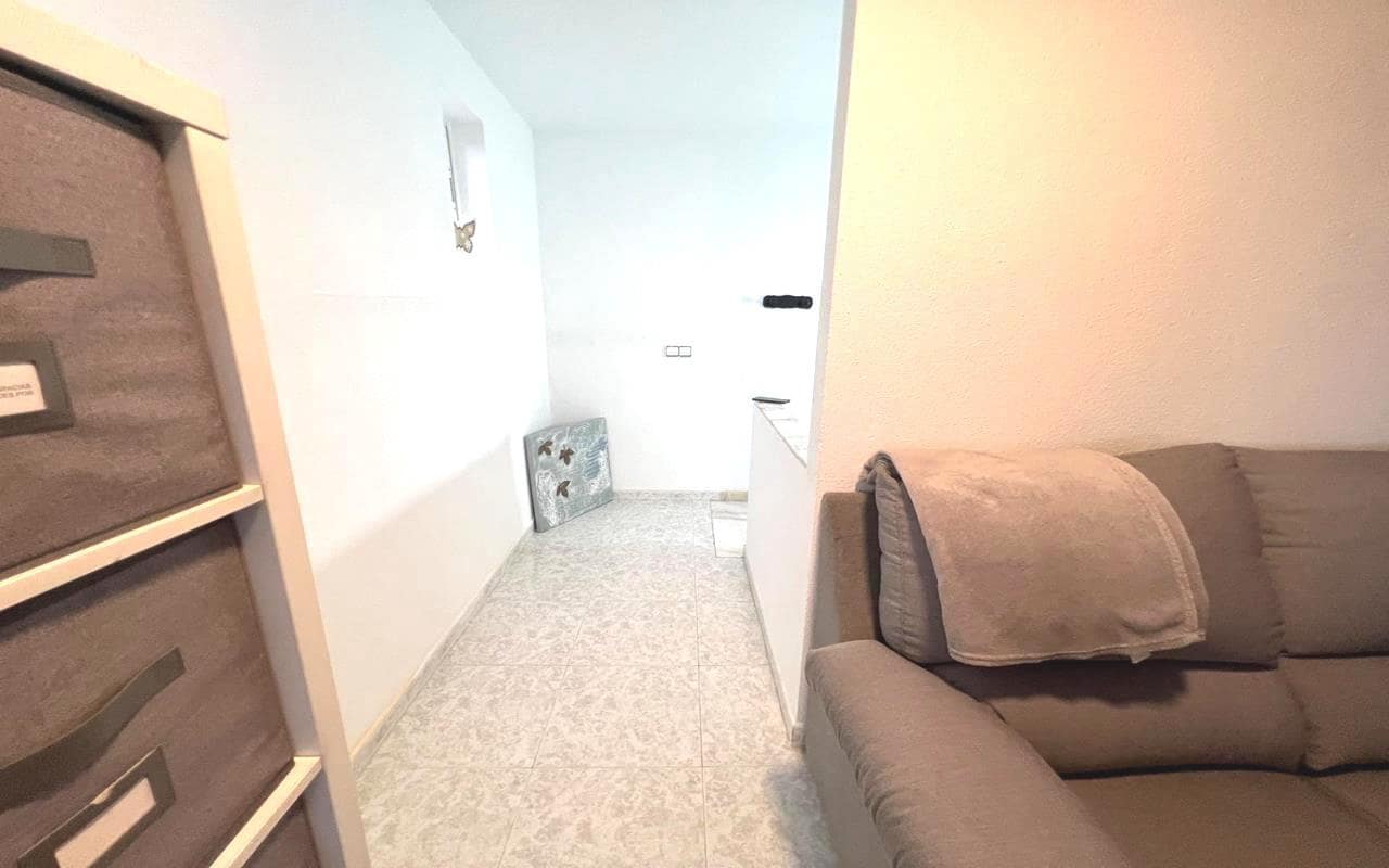 4 soverom Villa til salgs i Torrevieja med svømmebasseng garasje - € 253 000 (Ref: 9357503)