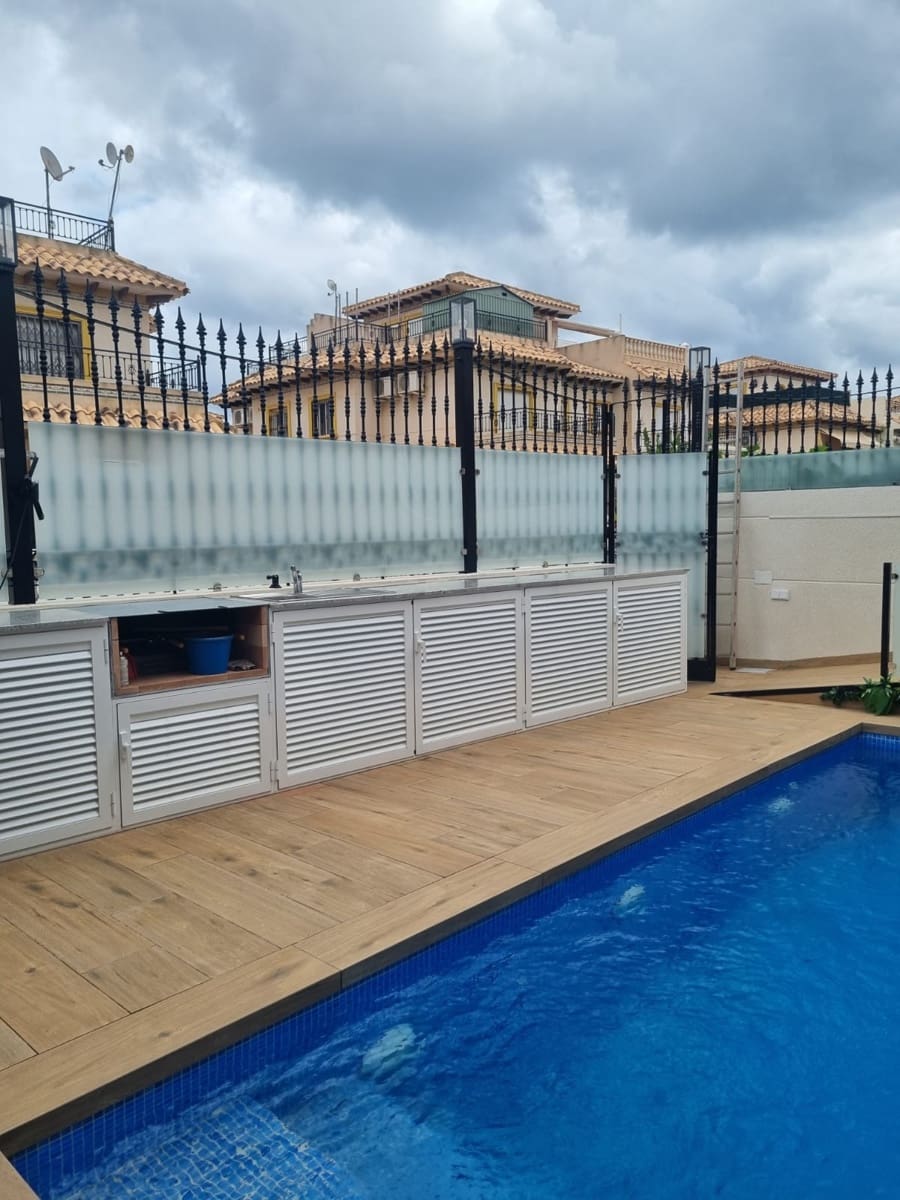 4 camera da letto Villa in vendita in La Zenia con piscina garage - 359.000 € (Rif: 9357639)