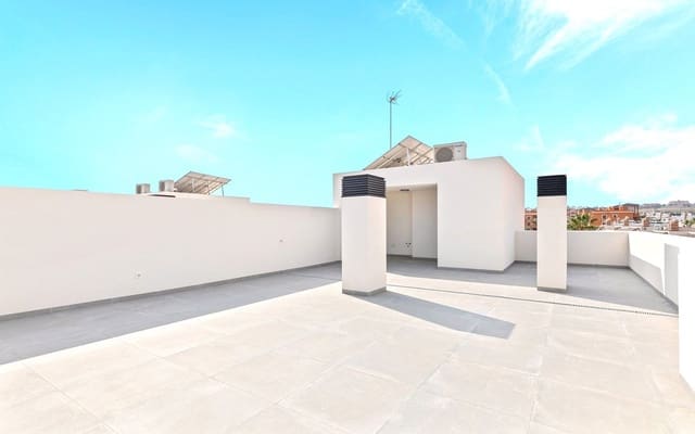 2 soveværelse Penthouse til salg i Villamartin, Orihuela med swimmingpool garage - € 359.000 (Ref: 9357771)