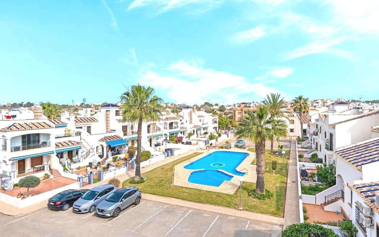 2 soverom Penthouse til salgs i Villamartin med svømmebasseng garasje - € 359 000 (Ref: 9357771)