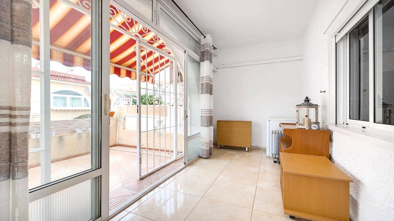 1 slaapkamer Bungalow te koop in Torrevieja met garage - € 89.995 (Ref: 9374053)