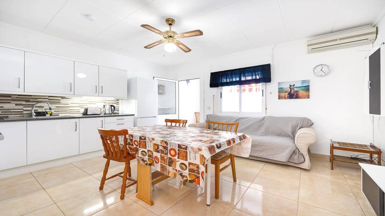 1 slaapkamer Bungalow te koop in Torrevieja met garage - € 89.995 (Ref: 9374053)