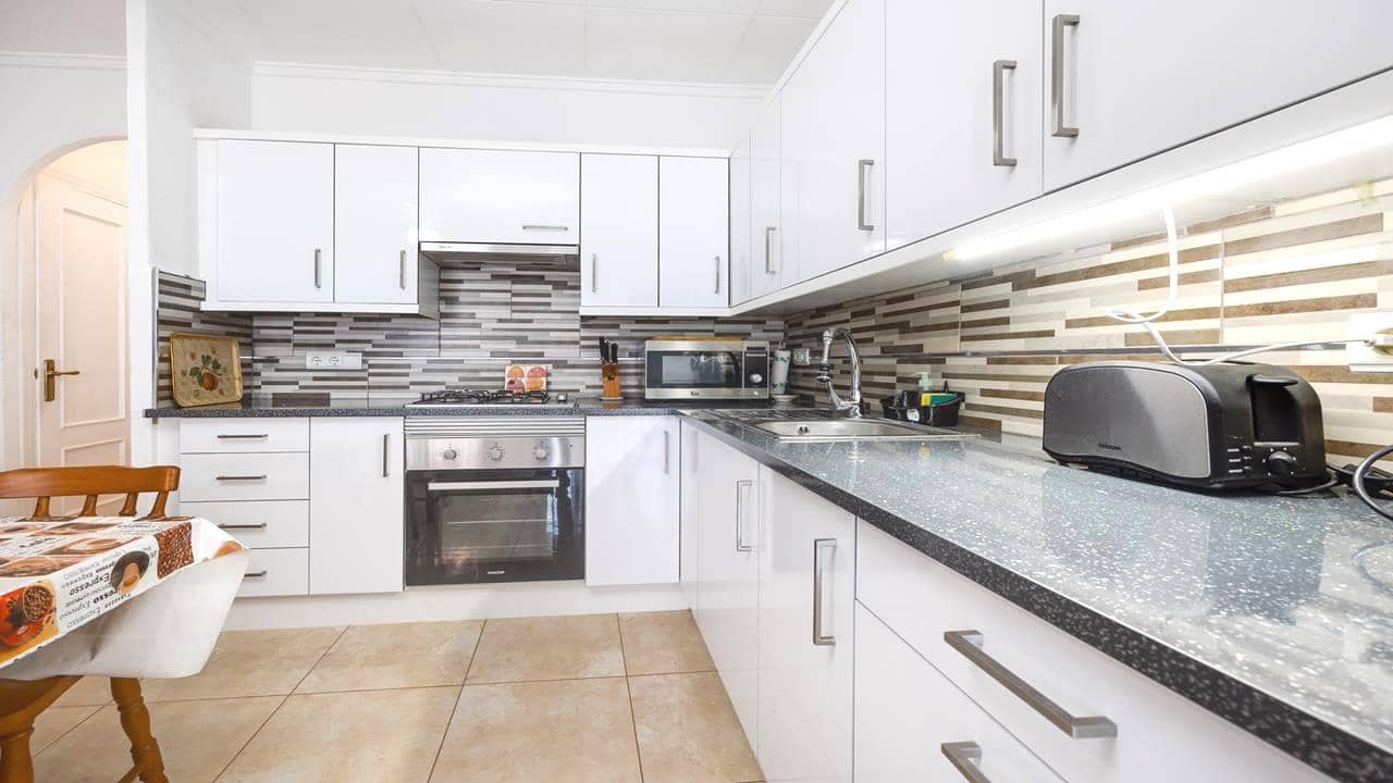 1 slaapkamer Bungalow te koop in Torrevieja met garage - € 89.995 (Ref: 9374053)