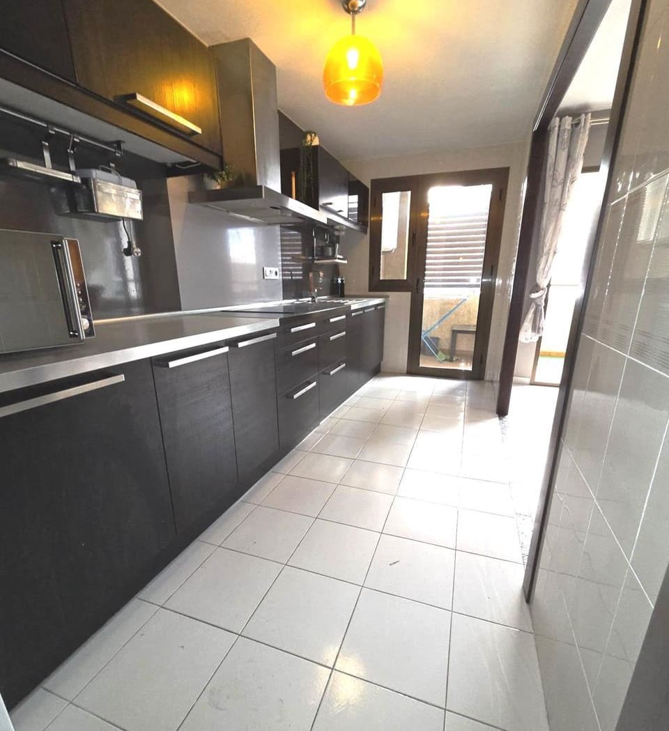 3 camera da letto Appartamento in vendita in Torrevieja con piscina - 185.000 € (Rif: 9374054)