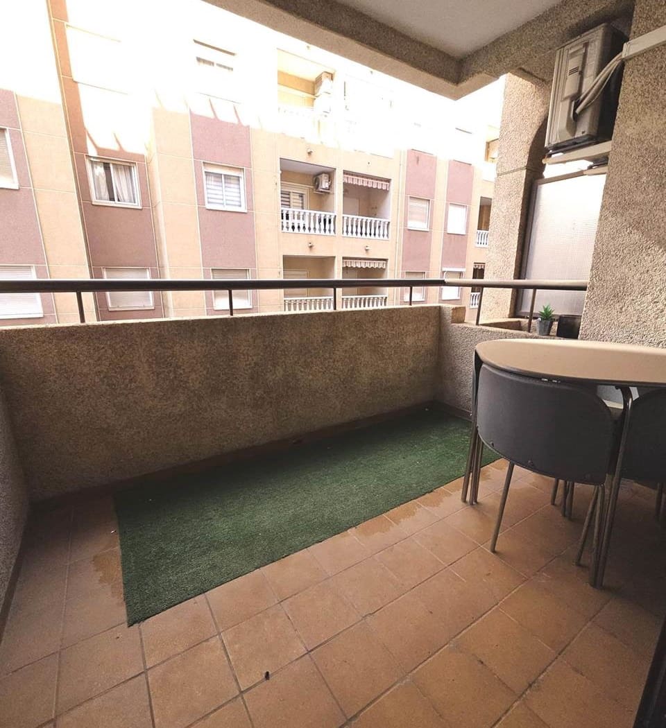 3 camera da letto Appartamento in vendita in Torrevieja con piscina - 185.000 € (Rif: 9374054)