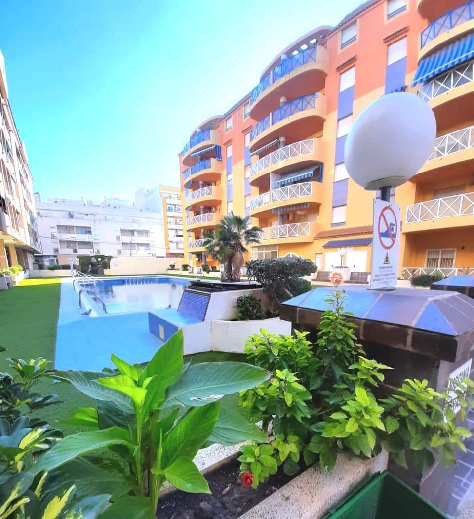 3 camera da letto Appartamento in vendita in Torrevieja con piscina - 185.000 € (Rif: 9374054)
