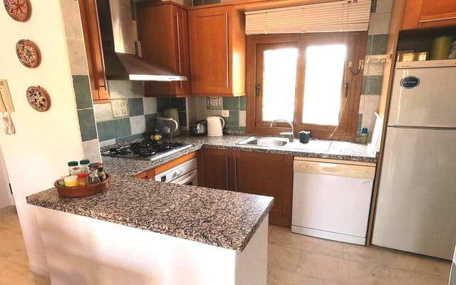 2 makuuhuone Huoneisto myytävänä paikassa Algorfa mukana uima-altaan 
autotalli - 155 000 € (Ref: 9378402)