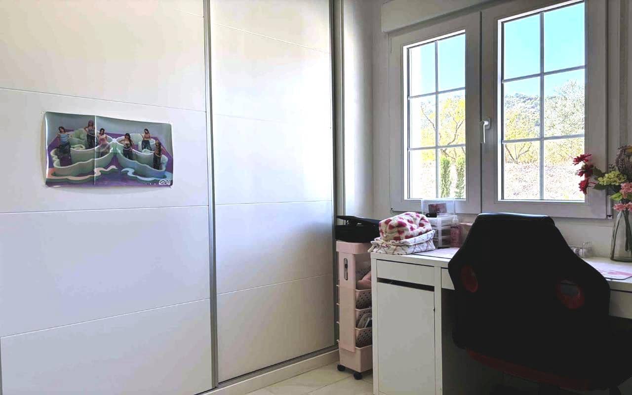 5 soverom Villa til salgs i Sax med svømmebasseng garasje - € 495 000 (Ref: 9380079)