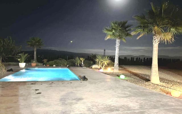 5 soverom Villa til salgs i Sax med svømmebasseng garasje - € 495 000 (Ref: 9380079)