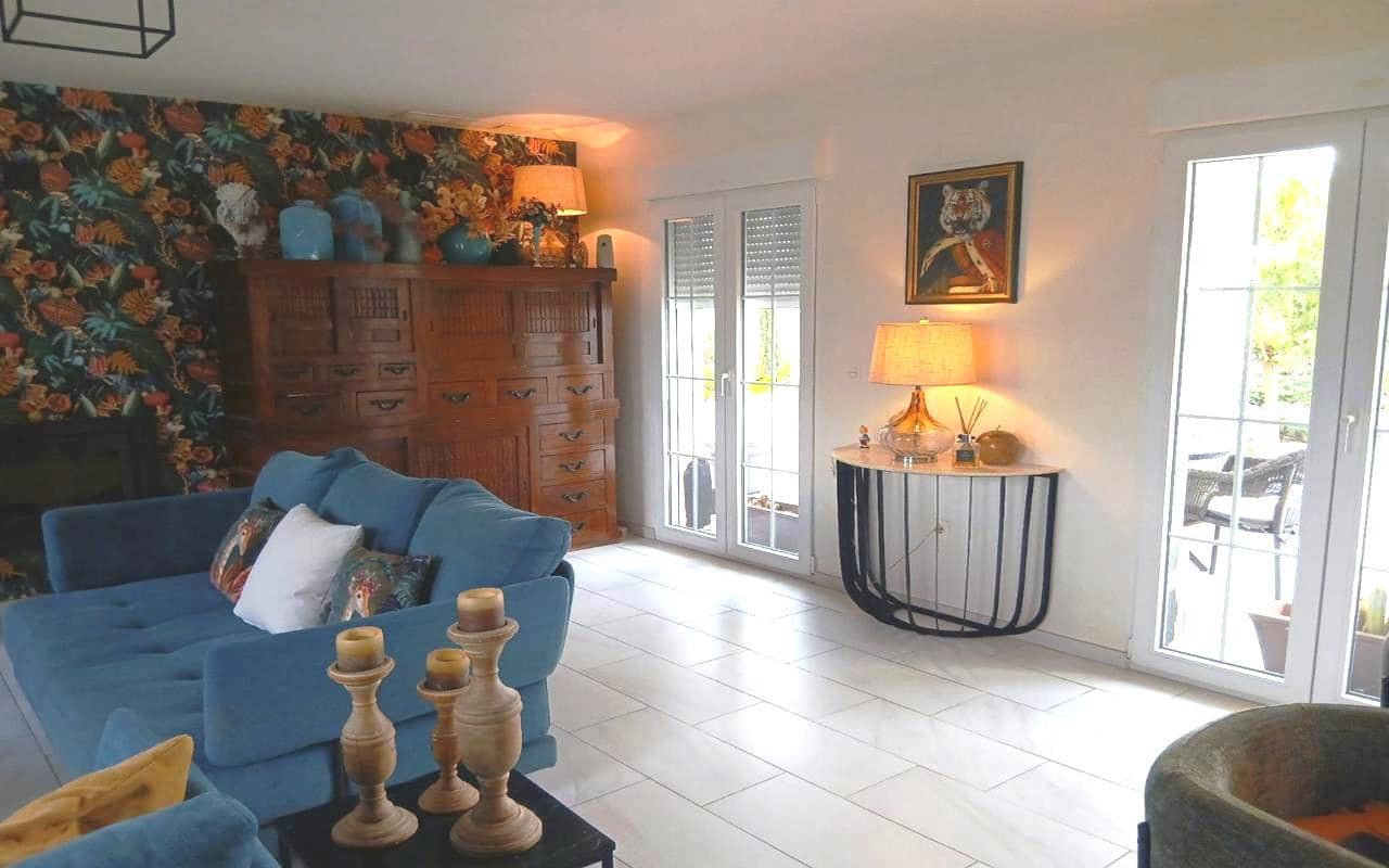 5 soverom Villa til salgs i Sax med svømmebasseng garasje - € 495 000 (Ref: 9380079)