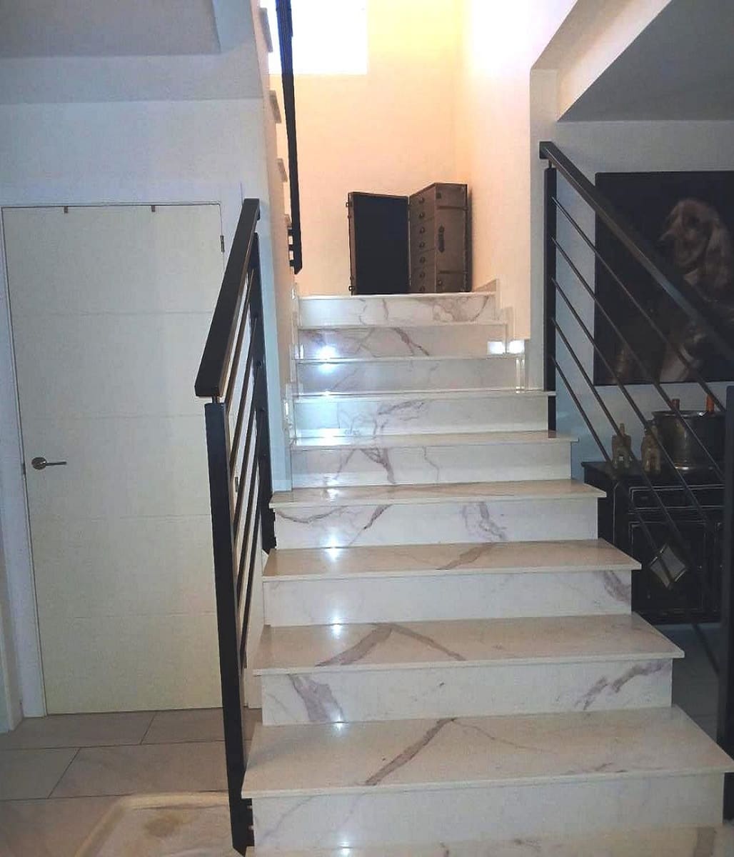 5 soverom Villa til salgs i Sax med svømmebasseng garasje - € 495 000 (Ref: 9380079)