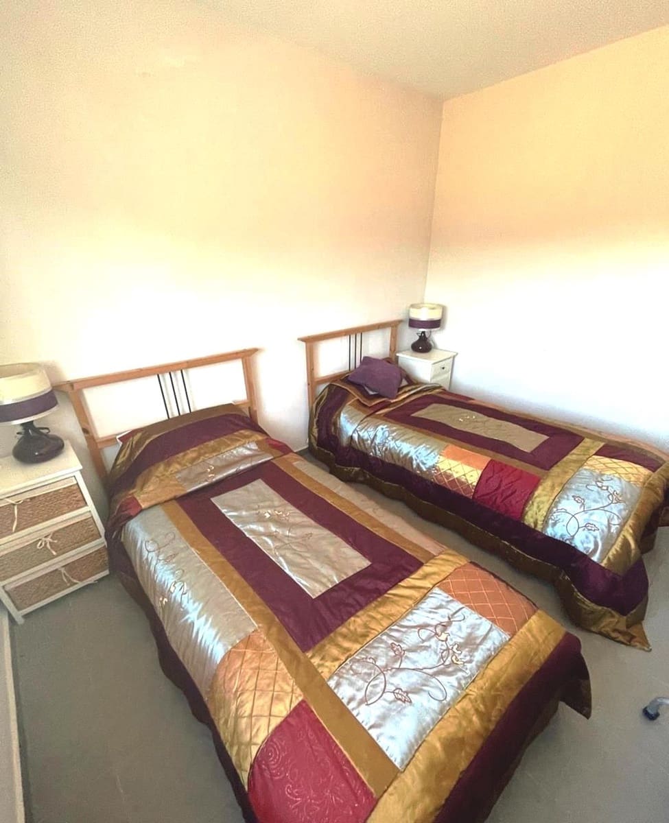 6 soveværelse Finca/Landehus til salg i Pinoso med swimmingpool garage - € 649.995 (Ref: 9384933)