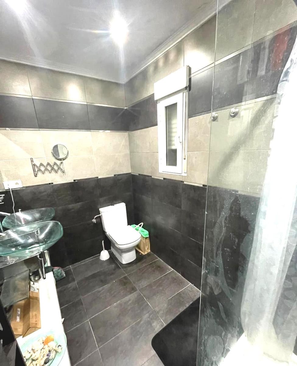 6 soveværelse Finca/Landehus til salg i Pinoso med swimmingpool garage - € 649.995 (Ref: 9384933)