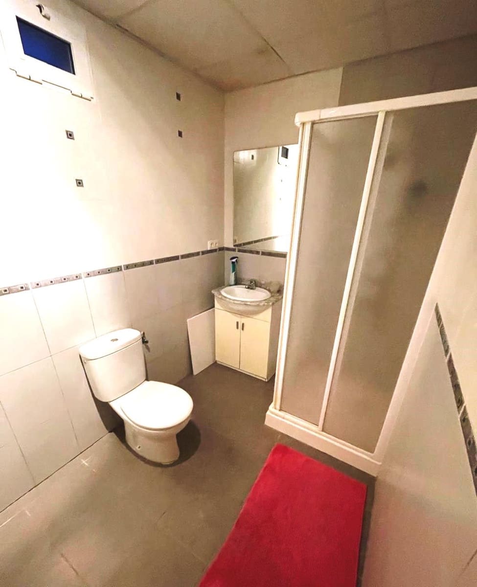 6 soveværelse Finca/Landehus til salg i Pinoso med swimmingpool garage - € 649.995 (Ref: 9384933)