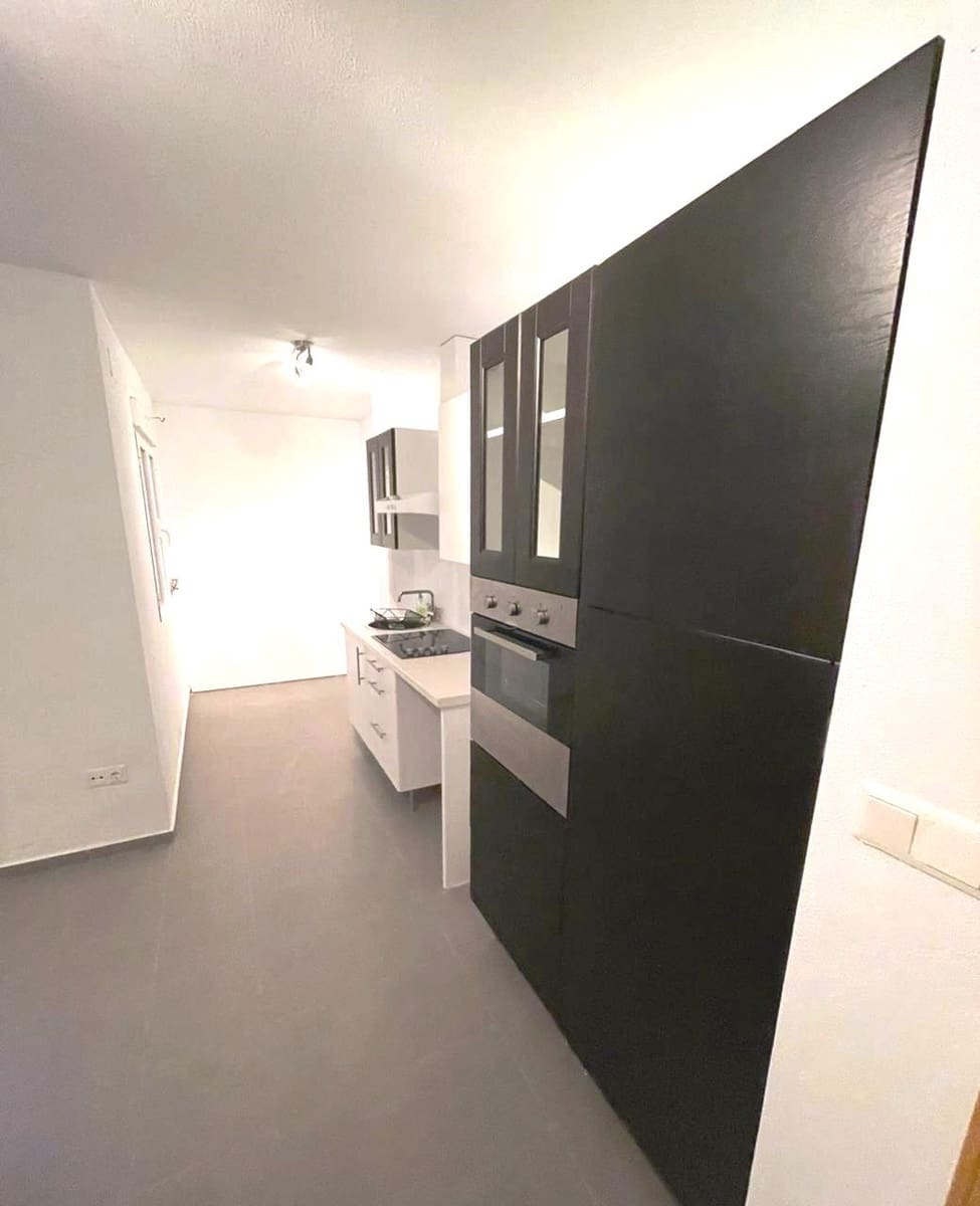 6 soveværelse Finca/Landehus til salg i Pinoso med swimmingpool garage - € 649.995 (Ref: 9384933)