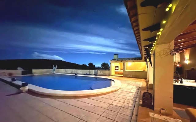 6 slaapkamer Finca/Landhuis te koop in Pinoso met zwembad garage - € 649.995 (Ref: 9384933)