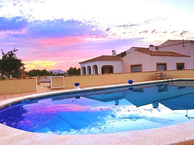 6-bedroom villa in Pinoso