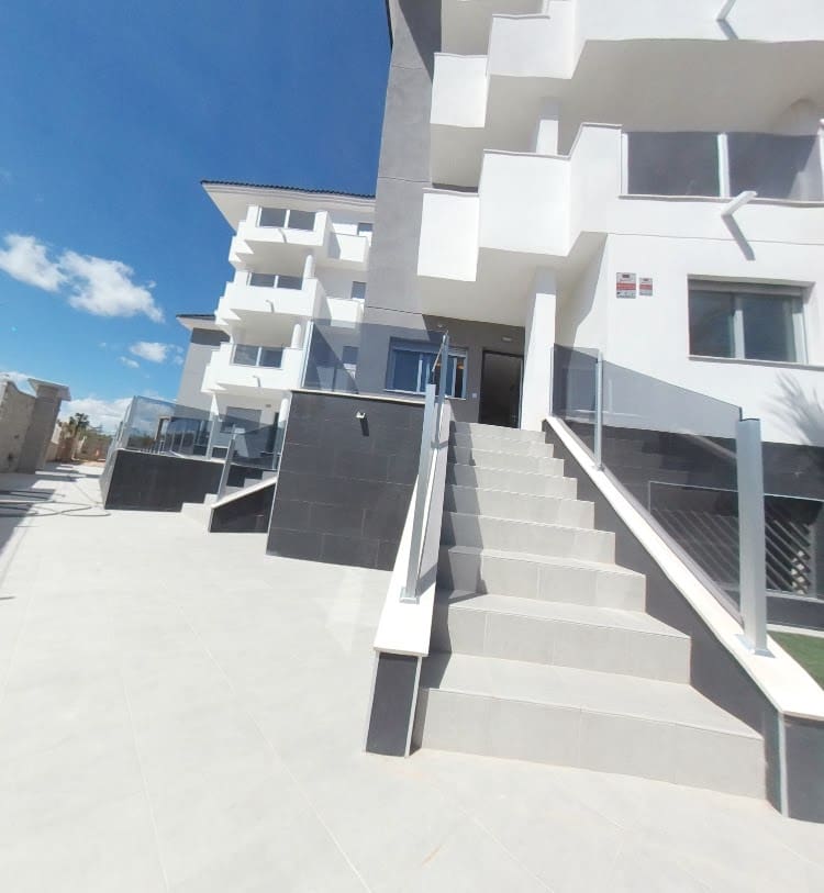 2 quarto Apartamento para venda em Villamartin com piscina garagem - 255 000 € (Ref: 9386991)
