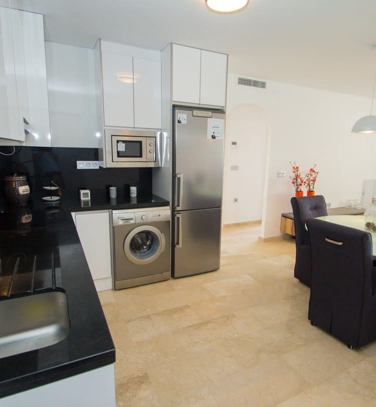 2 quarto Apartamento para venda em Villamartin com piscina garagem - 255 000 € (Ref: 9386991)