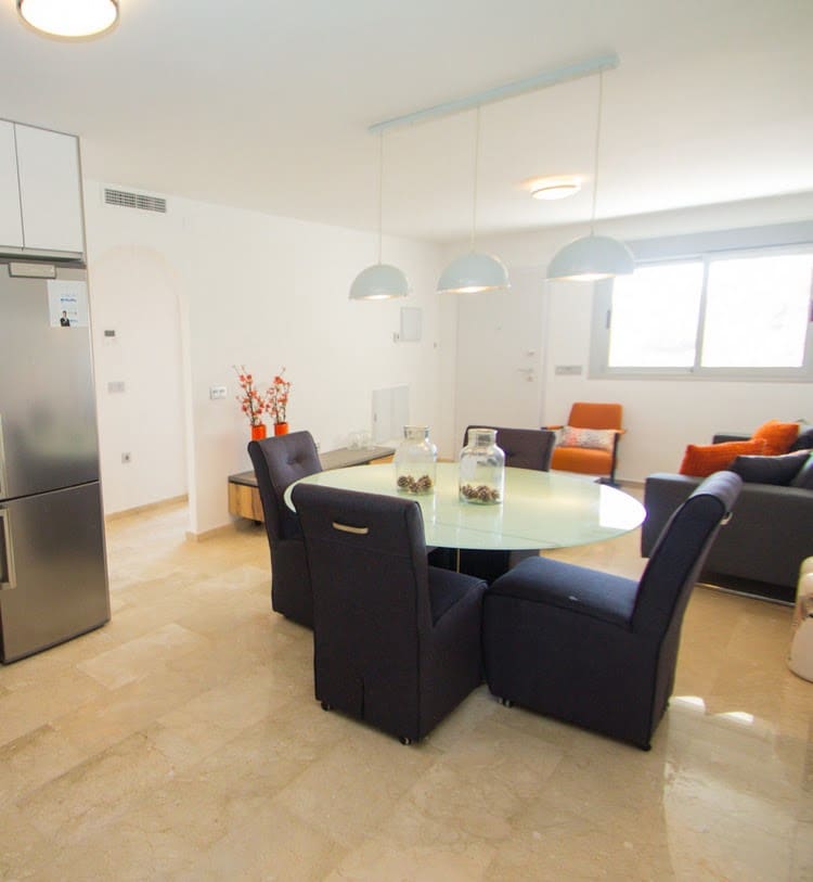 2 quarto Apartamento para venda em Villamartin com piscina garagem - 255 000 € (Ref: 9386991)