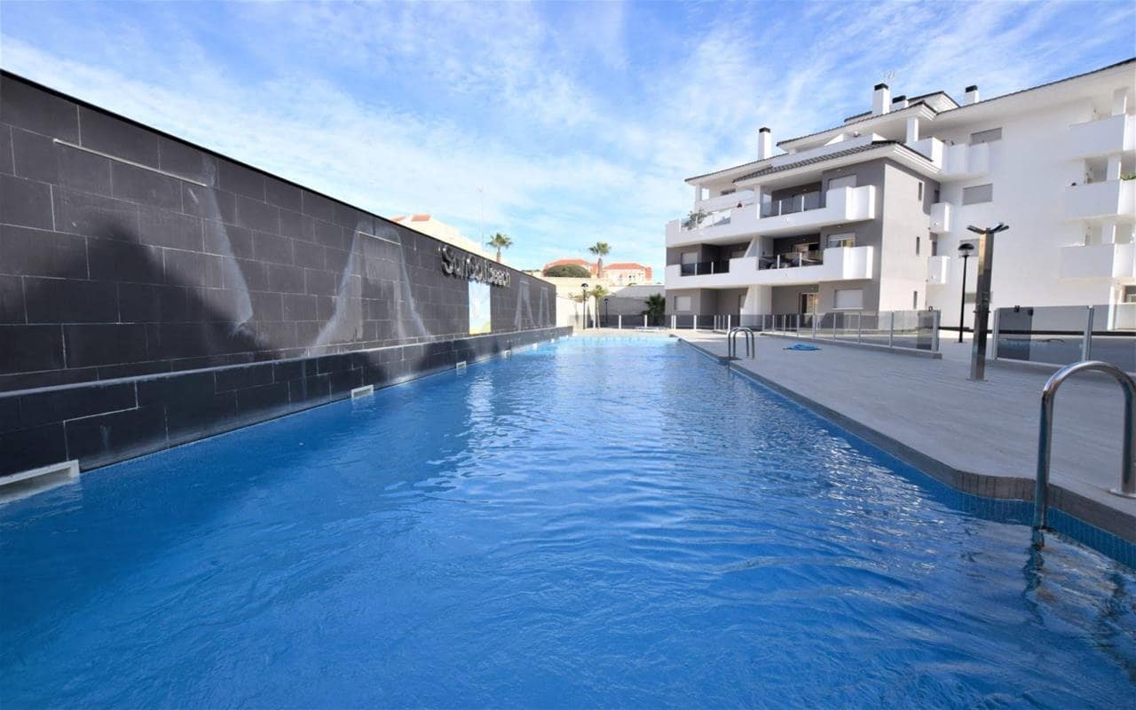 2 quarto Apartamento para venda em Villamartin com piscina garagem - 255 000 € (Ref: 9386991)
