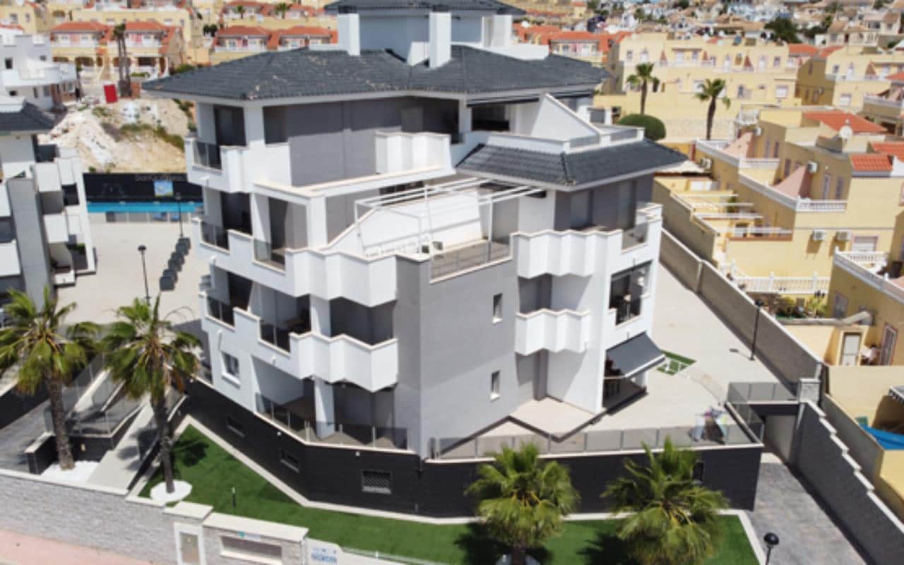 2 quarto Apartamento para venda em Villamartin com piscina garagem - 255 000 € (Ref: 9386991)