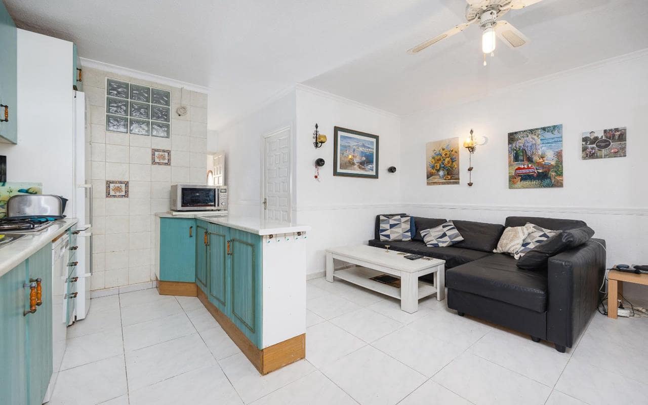 2 soverom Bungalow til salgs i Torrevieja med garasje - € 179 995 (Ref: 9388519)