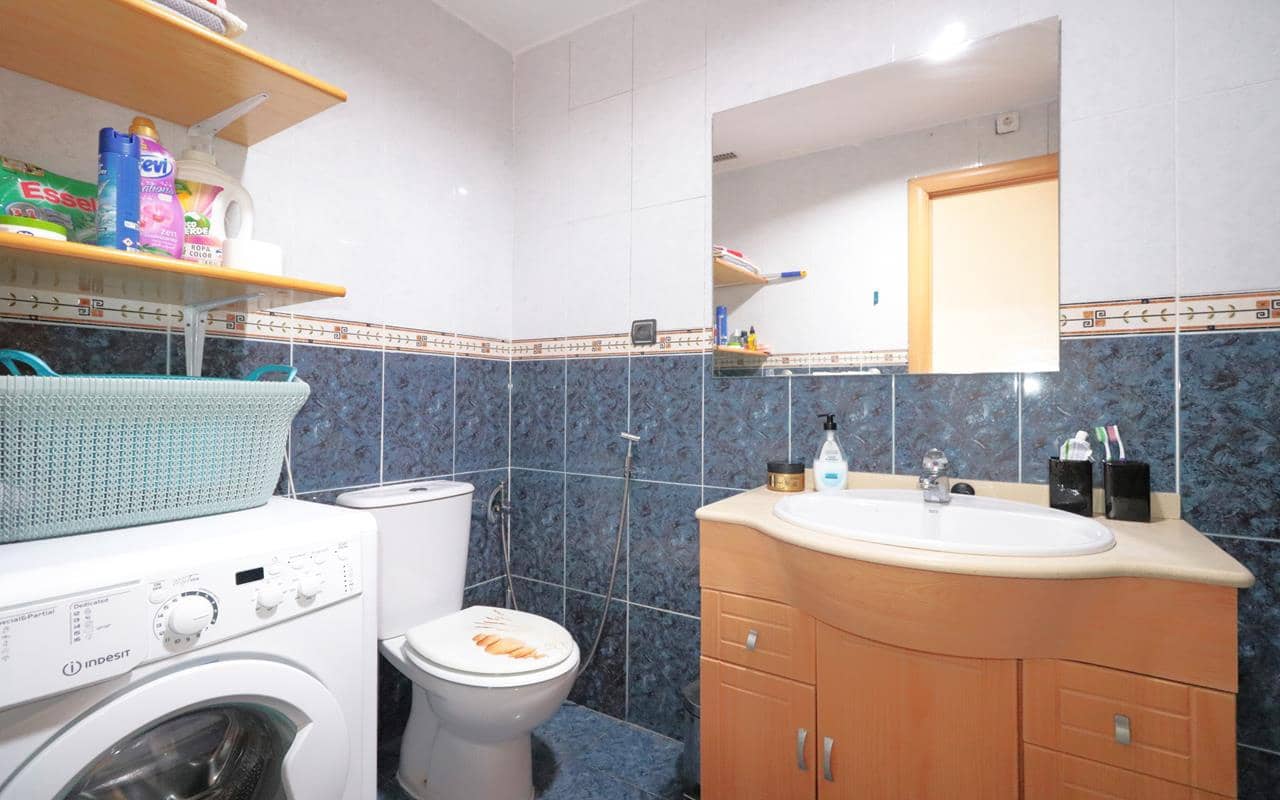 3 quarto Apartamento para venda em Torrevieja - 149 000 € (Ref: 9395532)