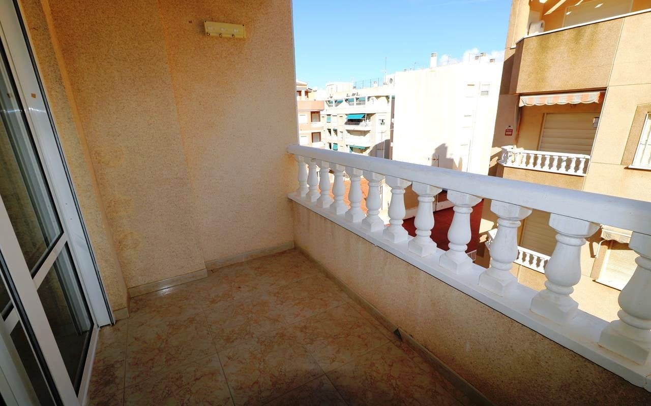 Apartamento de 1 habitación en Torrevieja en venta - 103.000 € (Ref: 9396743)
