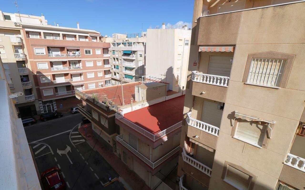 Apartamento de 1 habitación en Torrevieja en venta - 103.000 € (Ref: 9396743)