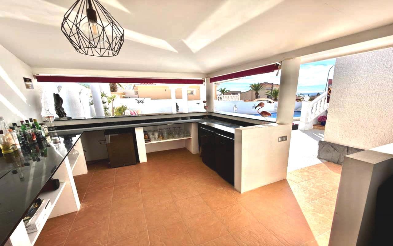 4 camera da letto Villa in vendita in Ciudad Quesada con piscina garage - 485.000 € (Rif: 9404689)