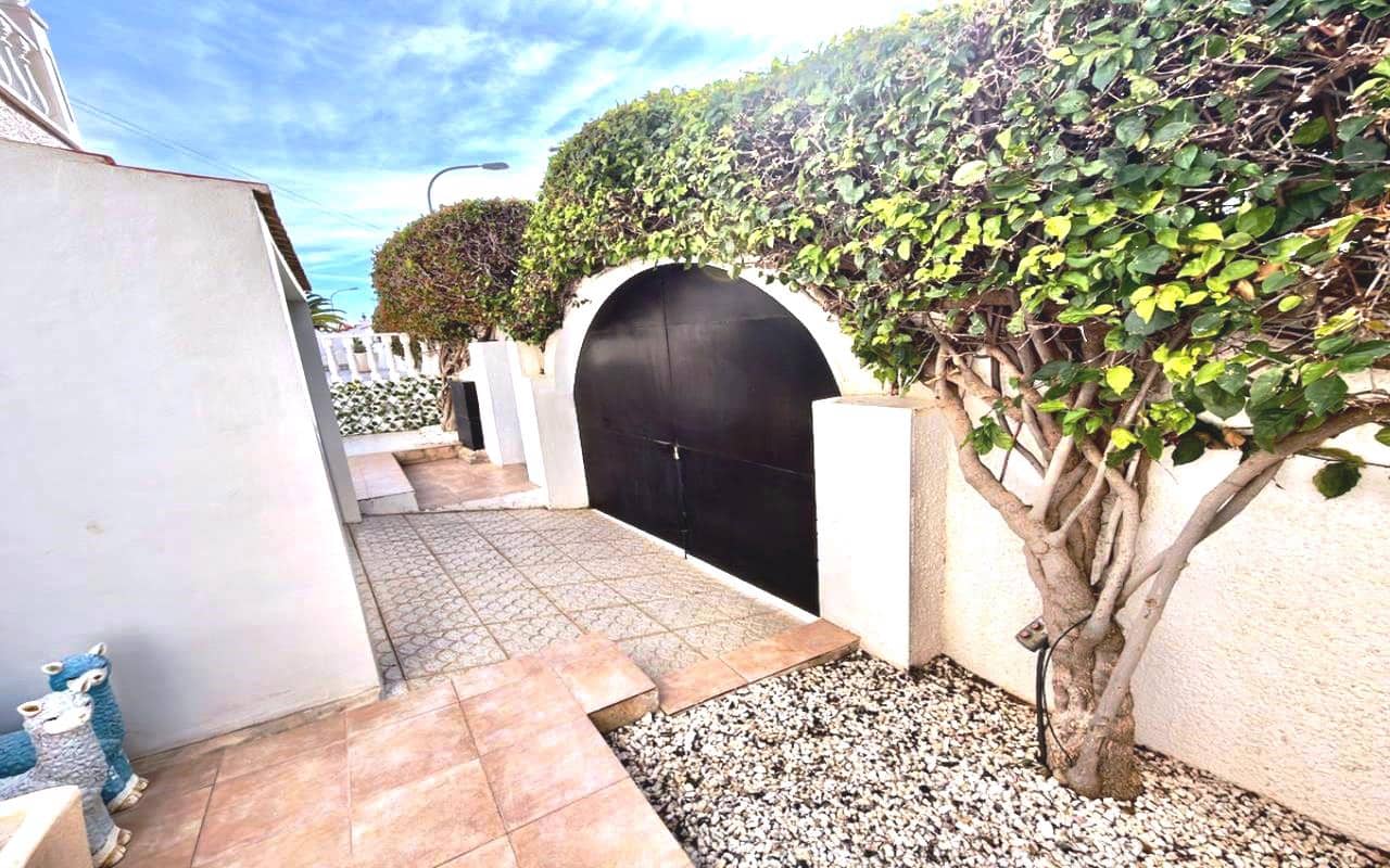 4 camera da letto Villa in vendita in Ciudad Quesada con piscina garage - 485.000 € (Rif: 9404689)