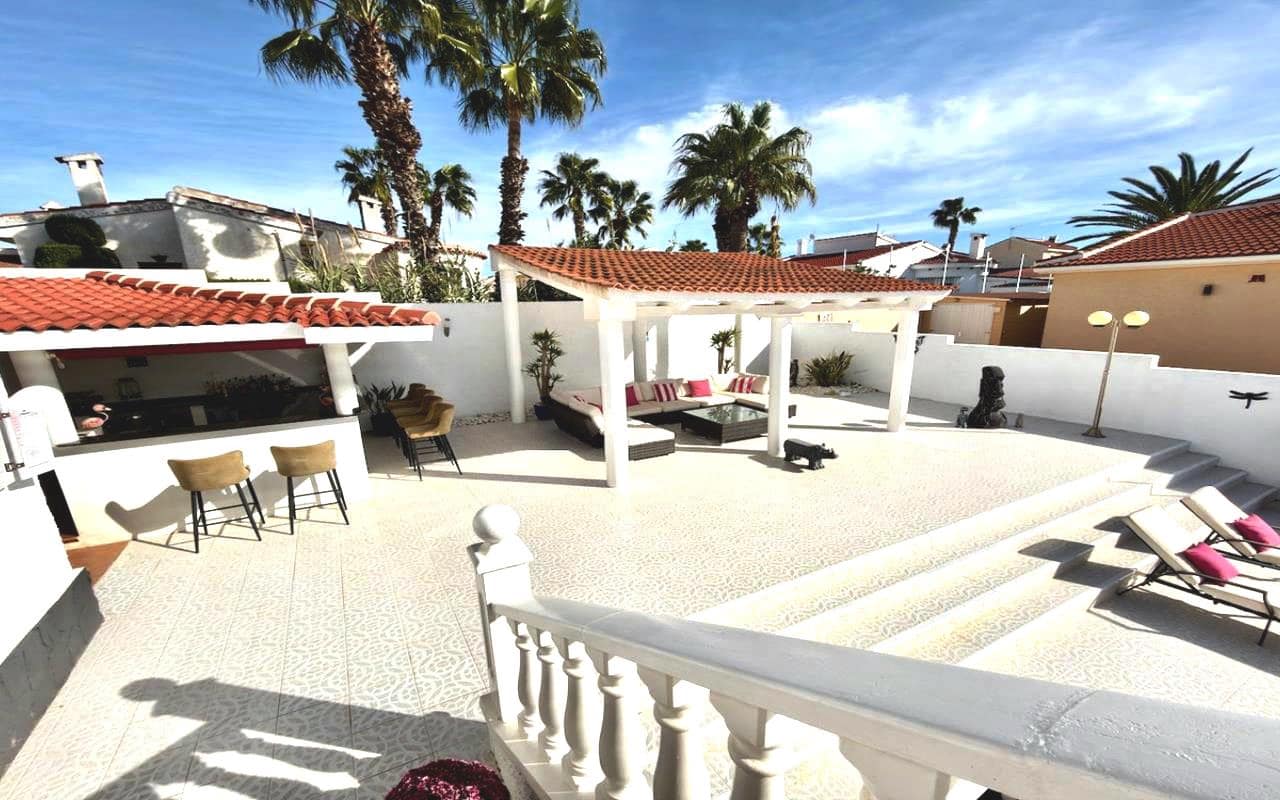 4 camera da letto Villa in vendita in Ciudad Quesada con piscina garage - 485.000 € (Rif: 9404689)