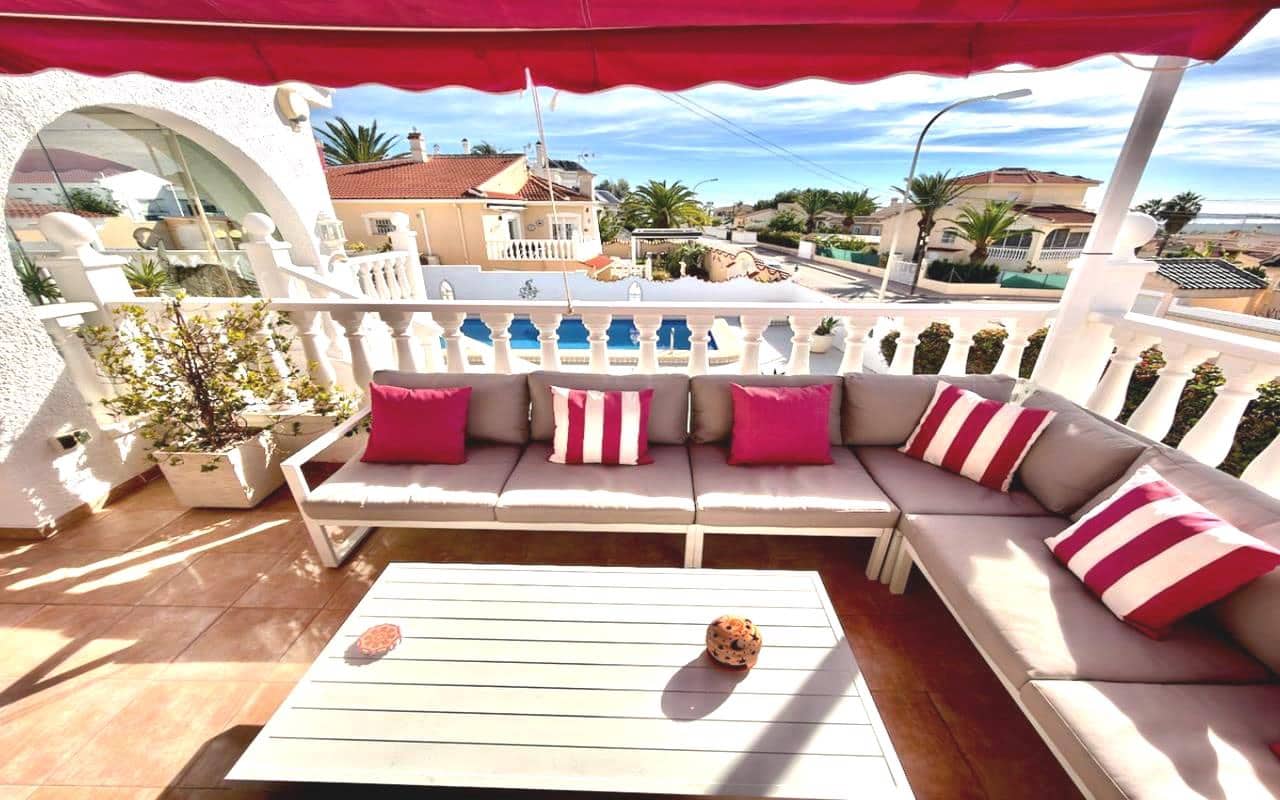 4 camera da letto Villa in vendita in Ciudad Quesada con piscina garage - 485.000 € (Rif: 9404689)