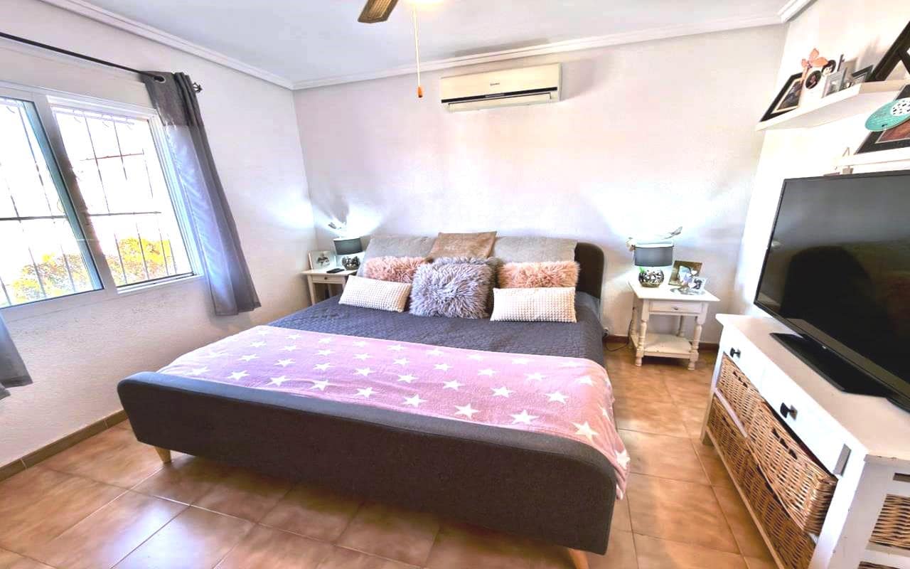 4 camera da letto Villa in vendita in Ciudad Quesada con piscina garage - 485.000 € (Rif: 9404689)
