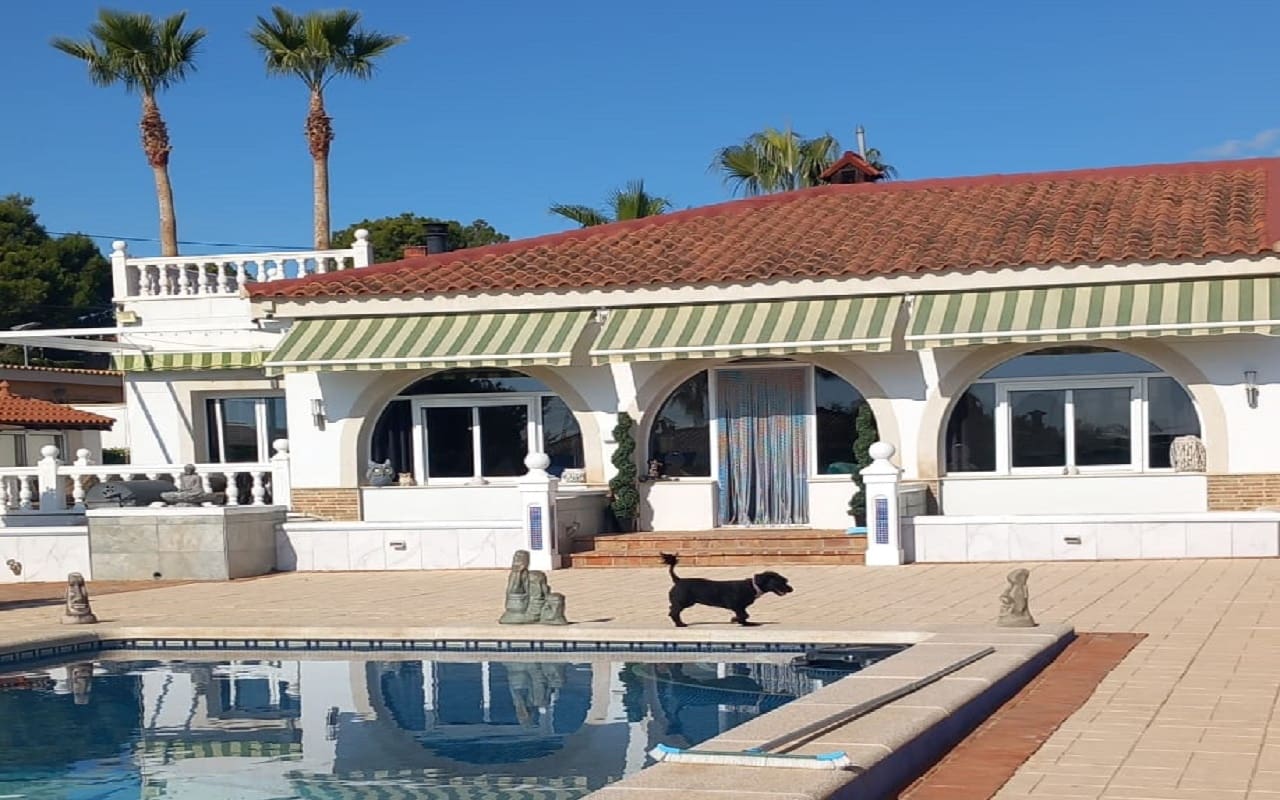 5 sovrum Finca/Hus på landet till salu i Albatera med pool garage - 399 999 € (Ref: 9404690)