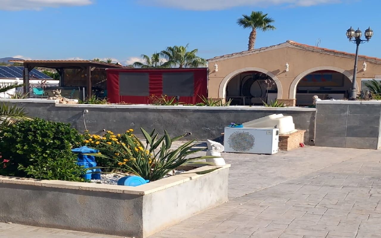 5 sovrum Finca/Hus på landet till salu i Albatera med pool garage - 399 999 € (Ref: 9404690)