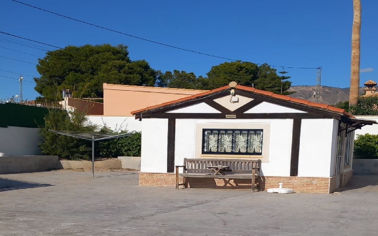 5 sovrum Finca/Hus på landet till salu i Albatera med pool garage - 399 999 € (Ref: 9404690)