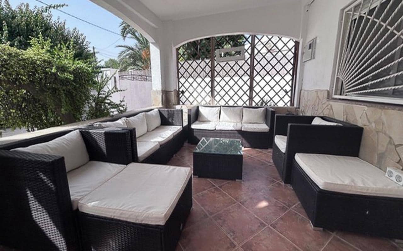 5 slaapkamer Finca/Landhuis te koop in Benijofar met zwembad garage - € 475.000 (Ref: 9406965)