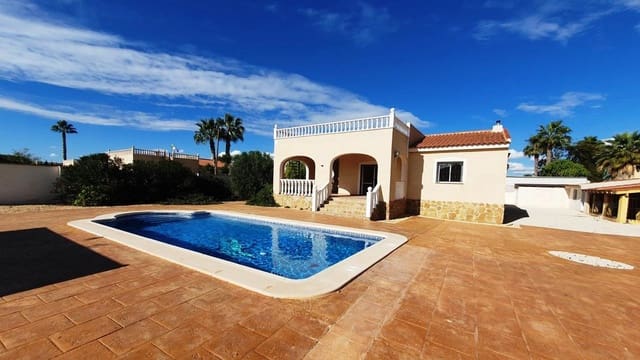 3 bedroom Finca/Country House for sale in Catral with pool garage - € 285,000 (Ref: 9407047)