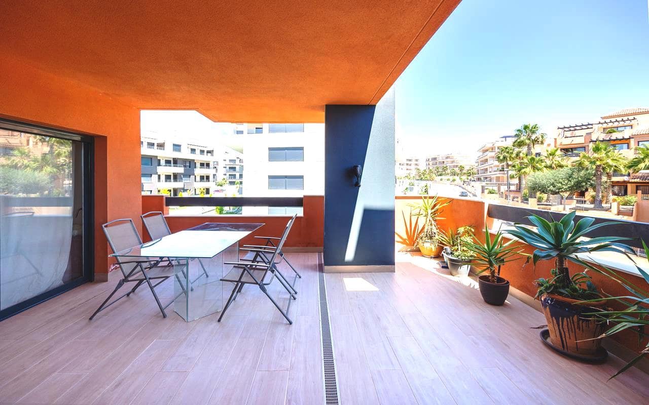 2 quarto Apartamento para venda em Villamartin com piscina garagem - 285 000 € (Ref: 9407830)